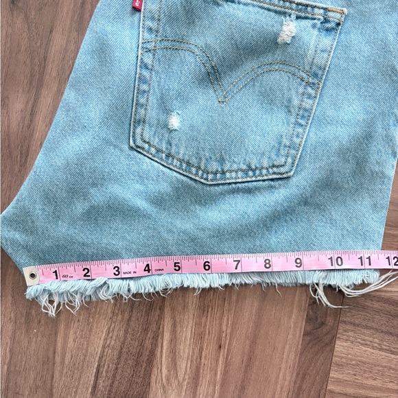 Two Levi's 501 cut-off shorts - Picture 11 of 14